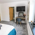 Oaktree - 3 Bedrooms - Sleeps 6 * Frizington
