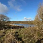 Oaktree - 3 Bedrooms - Sleeps 6 *