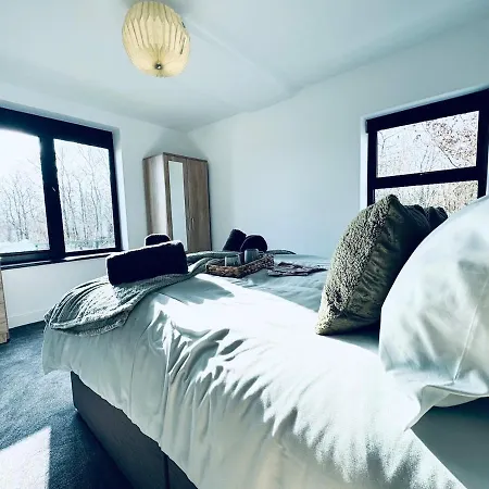 Oaktree Holiday home