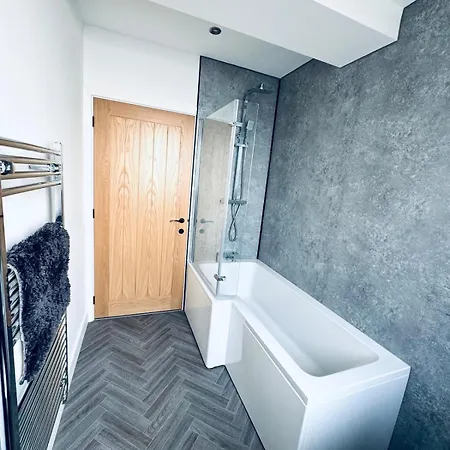 Oaktree Holiday home *