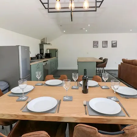 Oaktree - 3 Bedrooms - Sleeps 6 Ferienhaus Frizington
