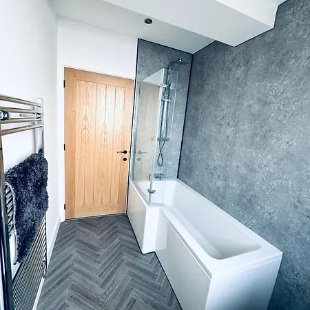 Prázdninový dům Oaktree - 3 Bedrooms - Sleeps 6 *